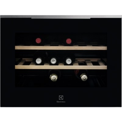 Cantinetta Vino da Incasso 18 Bottiglie Classe F Altezza 45 cm Estetica Nera Finiture Inox Serie 900 Electrolux KBW5X